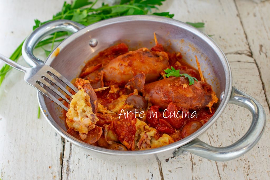 Calamars farcis à la tomate à la poêle