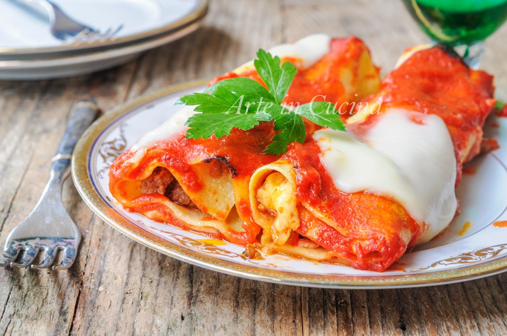 Cannelloni de lasagne avec ricotta et viande à la sauce vickyart art en cuisine