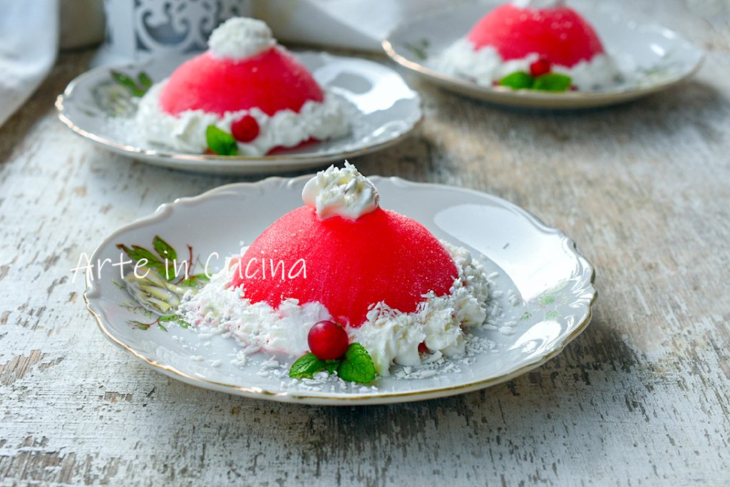 Chapeaux de Père Noël semifreddo en portion individuelle
