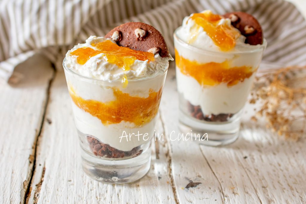 Crème aux pêches avec crème et yaourt