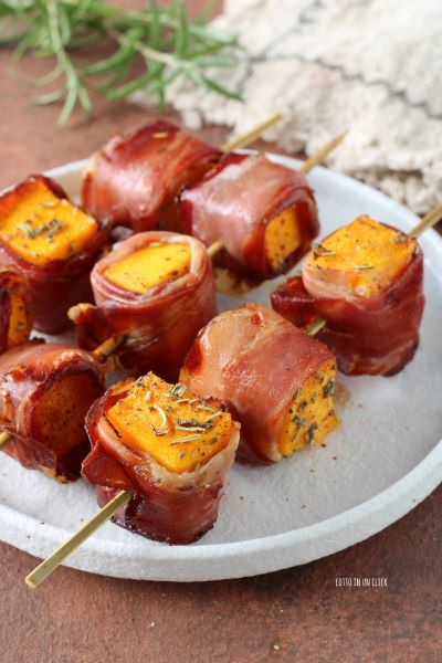 cuire les brochettes dans une friteuse à air