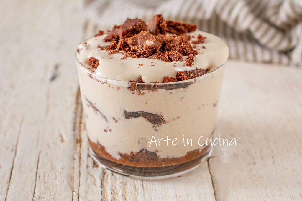 Dessert avec Pan di Stelle au café