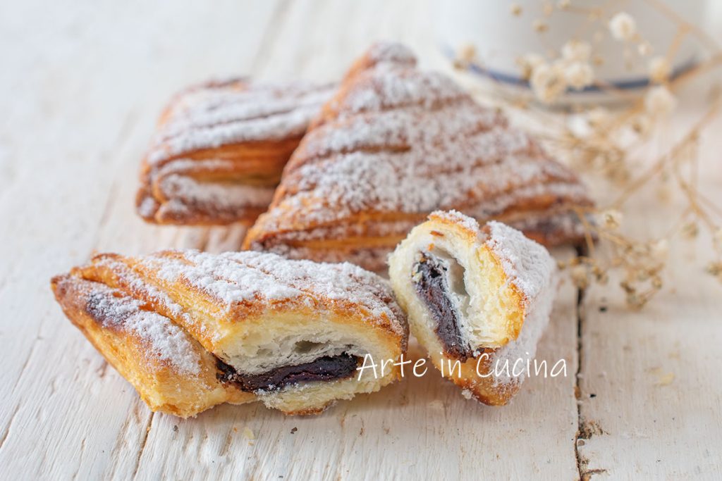 Feuilletés fourrés au chocolat