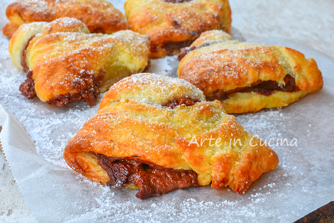 Sfogliatelles paradis avec crème au chocolat