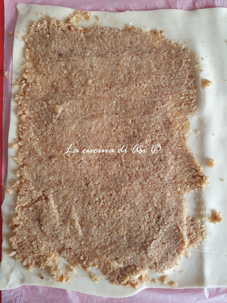 ripieno delle girelle con noci e marmellata