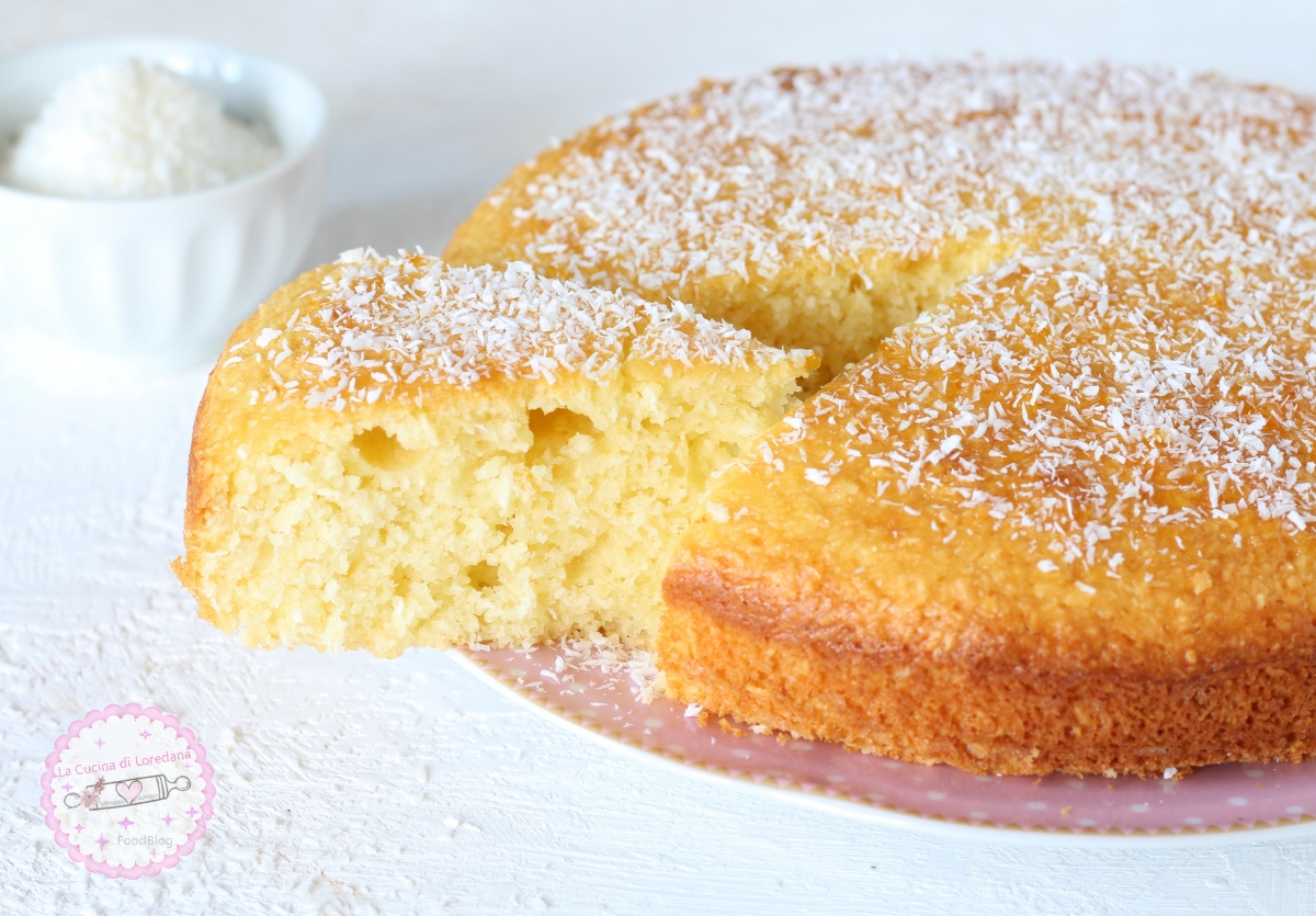 GÂTEAU À LA NOIX DE COCO très moelleux et délicieux