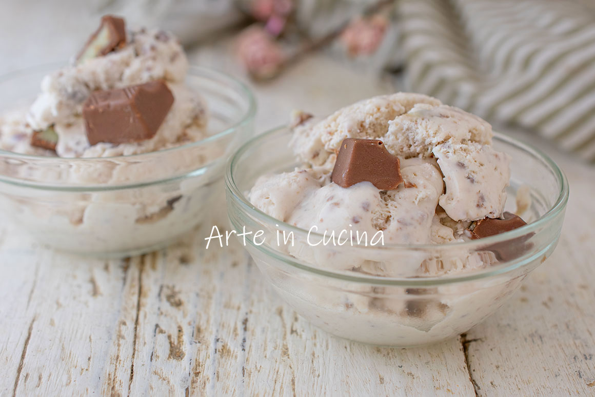 Glace Maligne aux Barres de chocolat Kinder