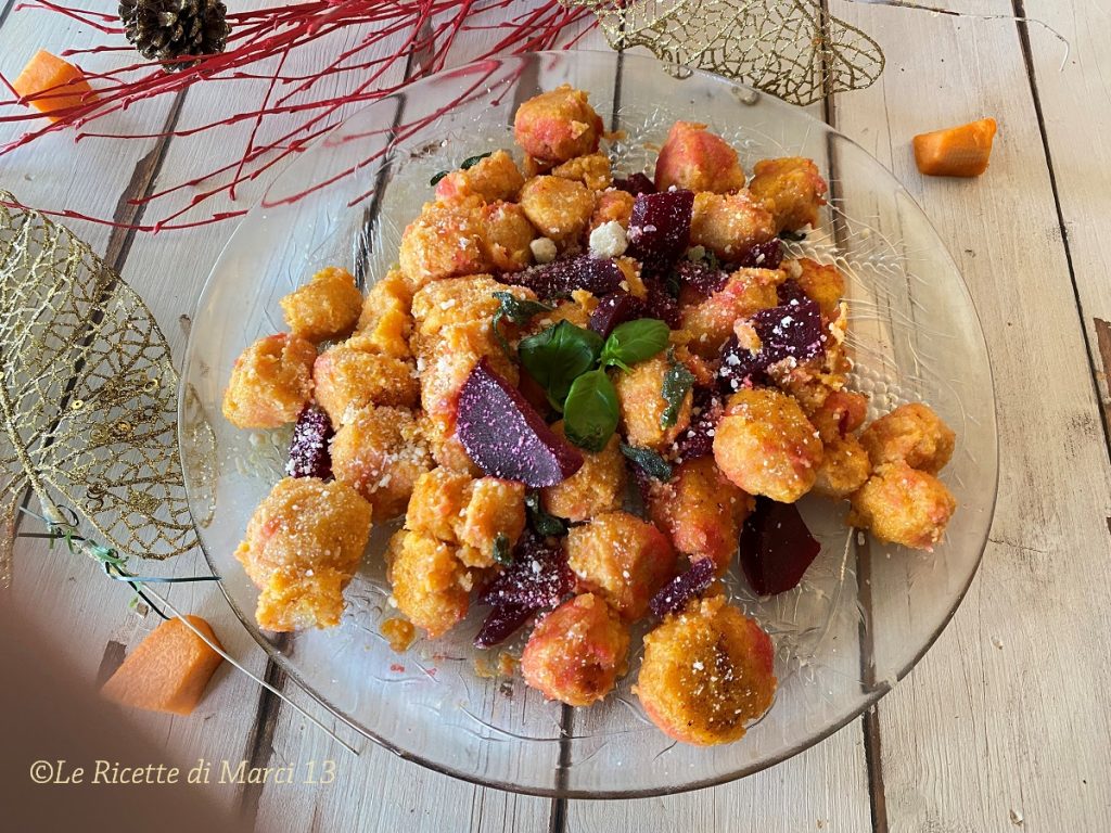 Gnocchis de potiron avec betterave au beurre et sauge