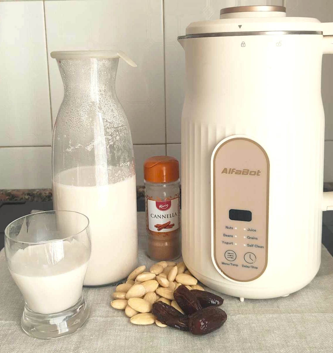 LAIT D&rsquo;AMANDE avec AlfaBot : la Recette Naturelle Faite Maison