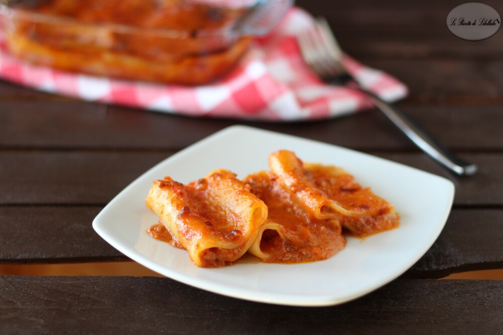 Paccheri au four avec ragoût et béchamel