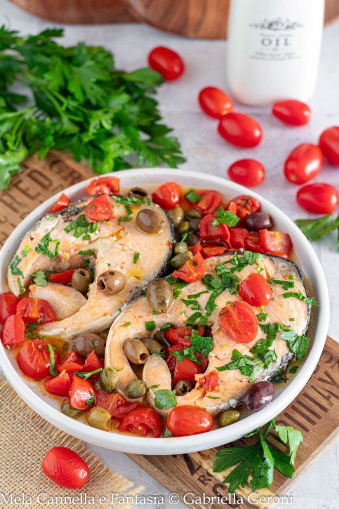 pavés de saumon à la poêle avec tomates cerises