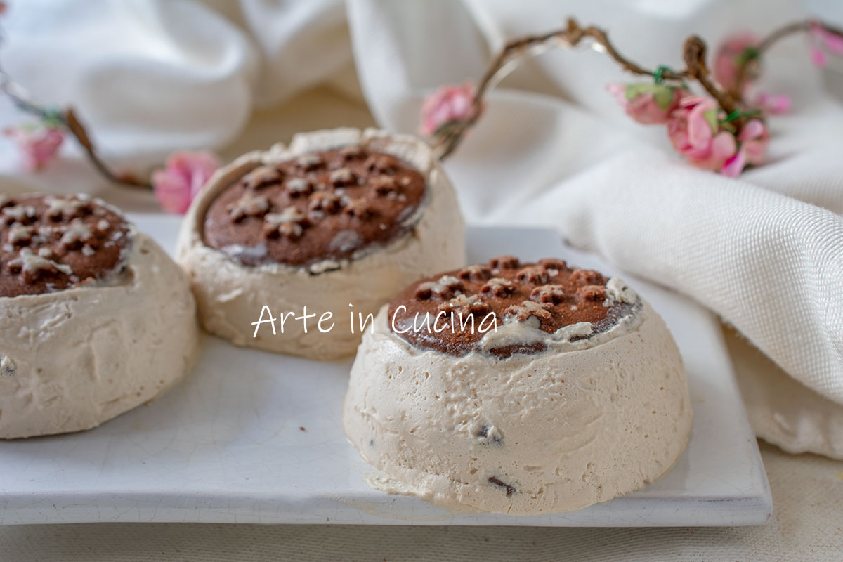 Petits gâteaux glacés au café