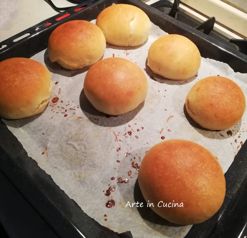 Petits pains briochés au lait et au miel sans beurre