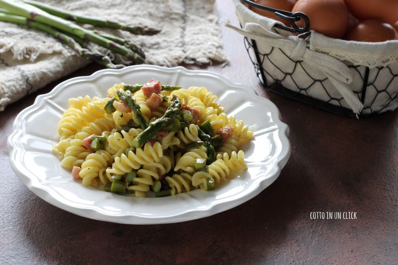 carbonara aux asperges et lardons
