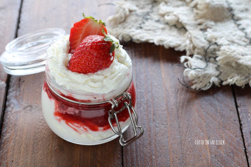 mousse de ricotta et fraises, facile et gourmande