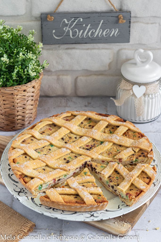 pizza de ricotta avec fruits confits et chocolat