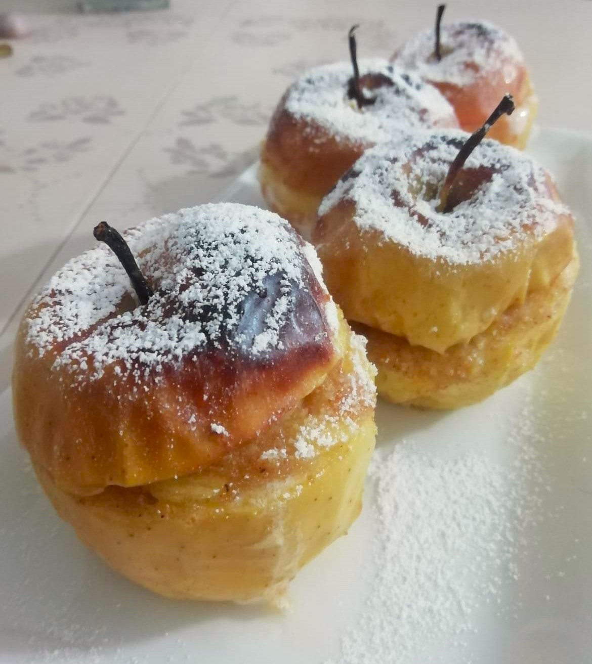 POMMES FARCIES ET CUITES AU FOUR