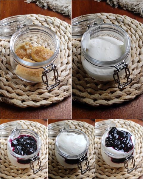 préparation du yogomisù myrtilles et chocolat blanc