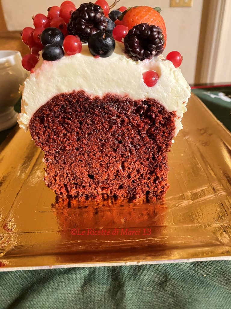 Red Velvet plumcake aux fruits des bois