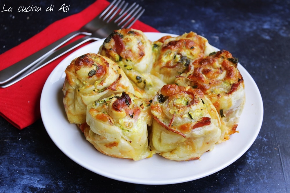 roses salées de feuilleté farcies