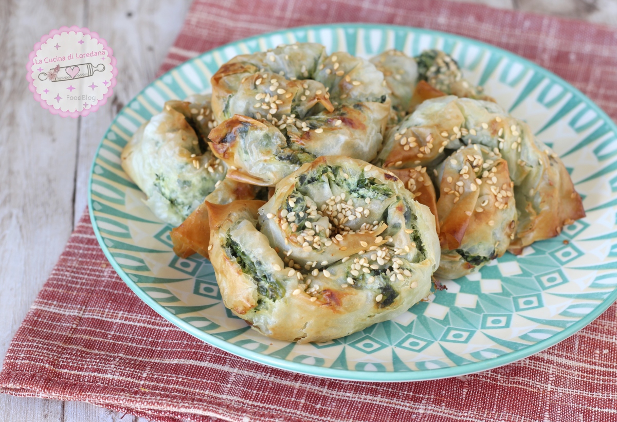 ROULEAUX DE PÂTE FILO AVEC RICOTTA ET ÉPINARDS simples, originaux et DÉLICIEUX