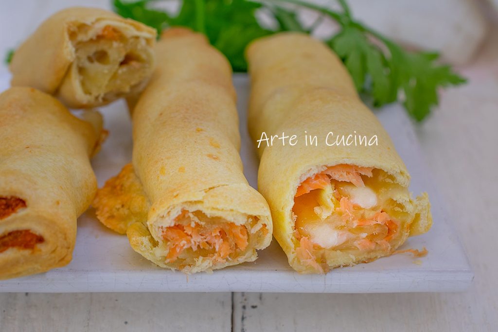 Roulés au saumon et provola apéritif