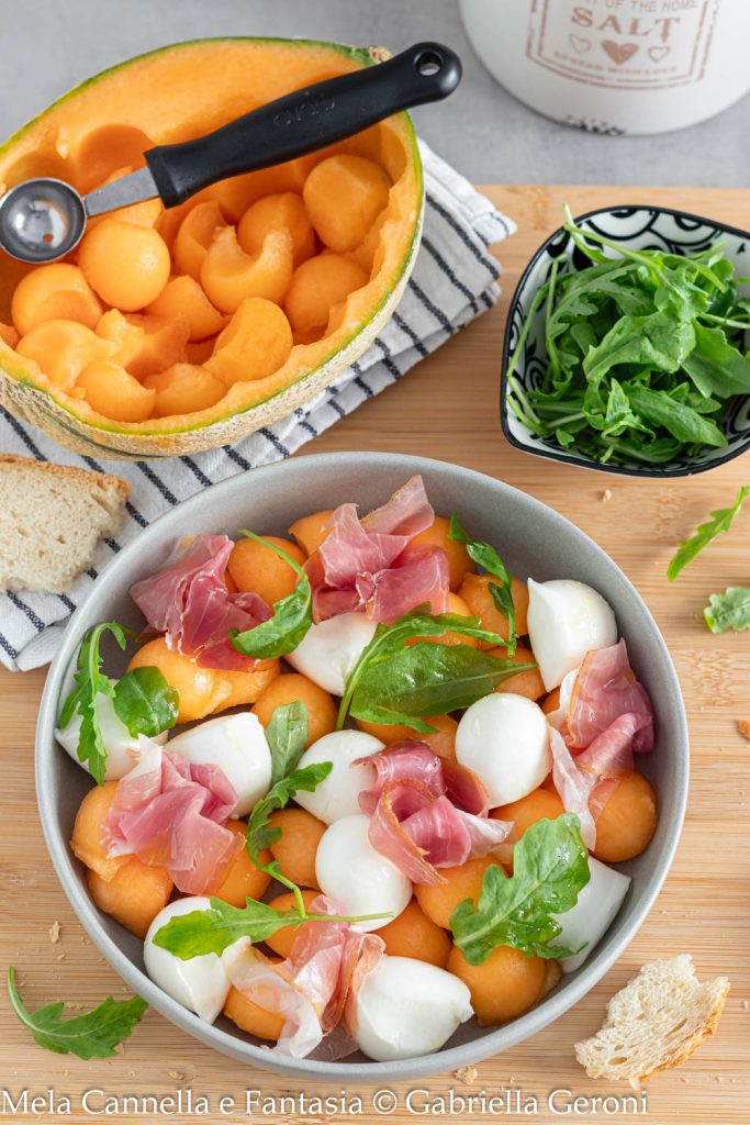 salade de melon avec jambon cru et mozzarella