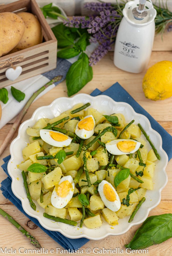 salade de pommes de terre avec asperges