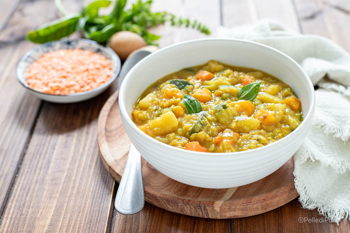 Soupe de lentilles corail et légumes