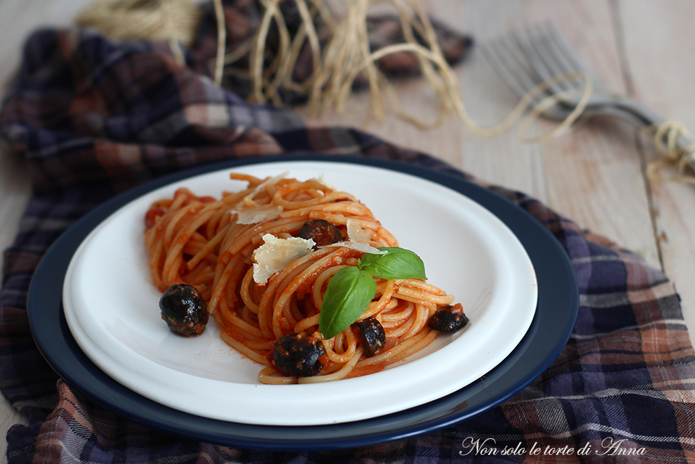 Spaghetti au pesto sicilien