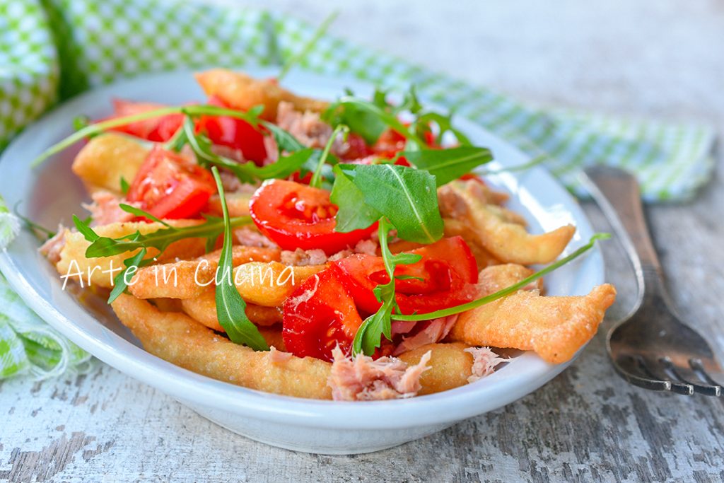 Straccetti de pizza roquette et tomates