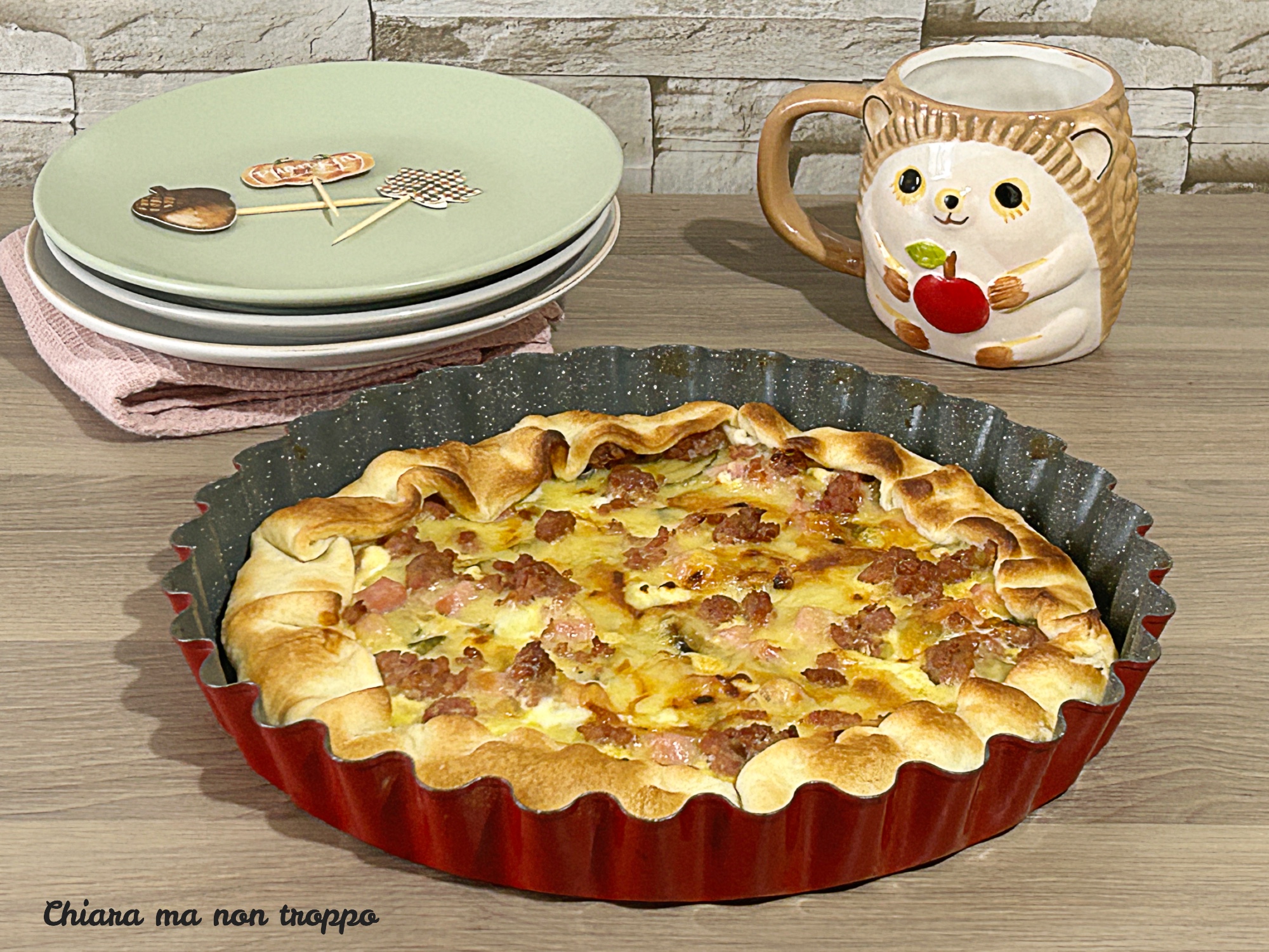 Tarte salée avec saucisses et courgettes