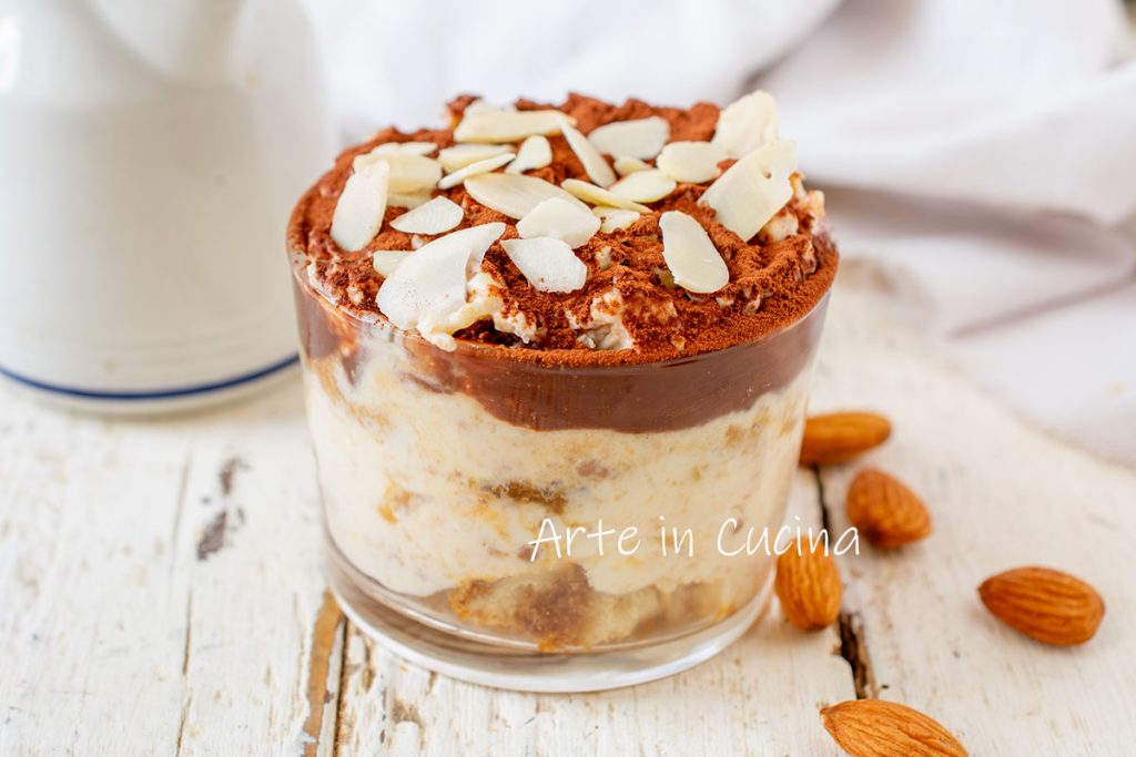 Tiramisù aux amandes et chocolat portion individuelle