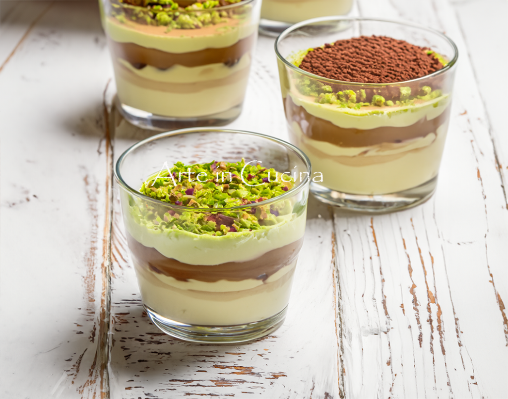Tiramisù aux amandes et pistache à la cuillère