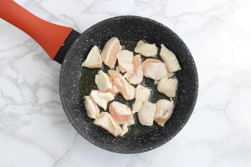 dés de poulet à la pizzaiola