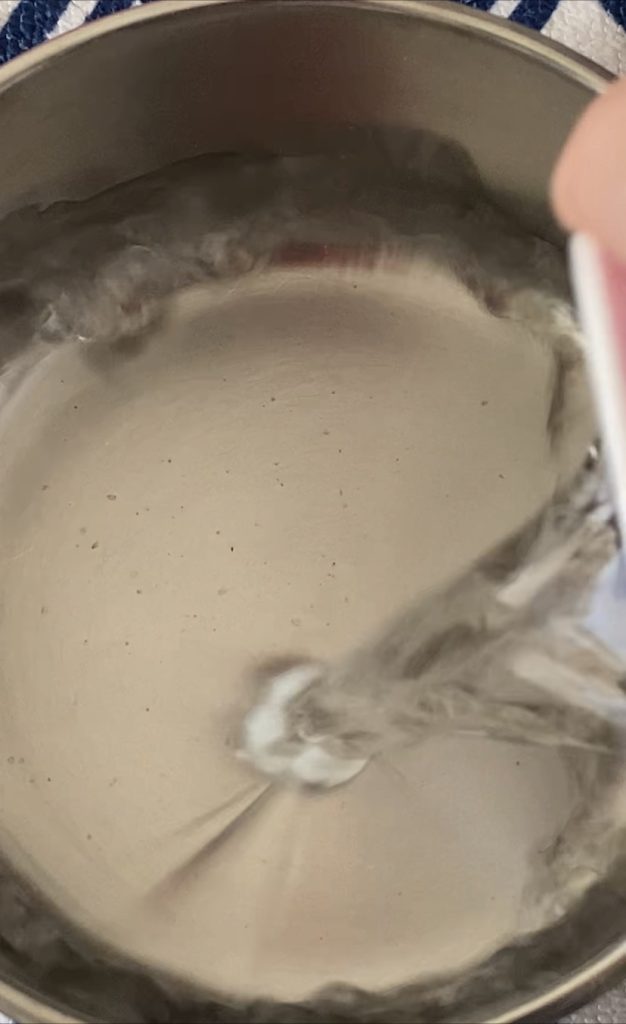 Préparation du Golden Milk ou Lait d'or la recette originale