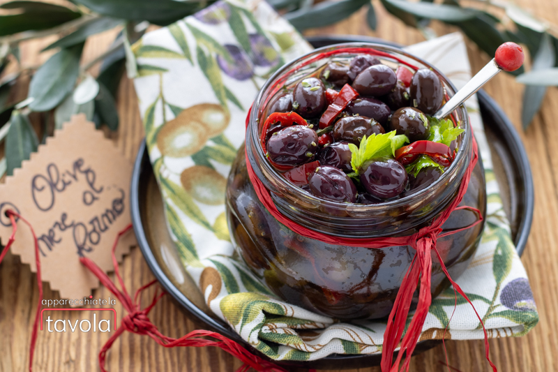 OLIVES NOIRES AU FOUR