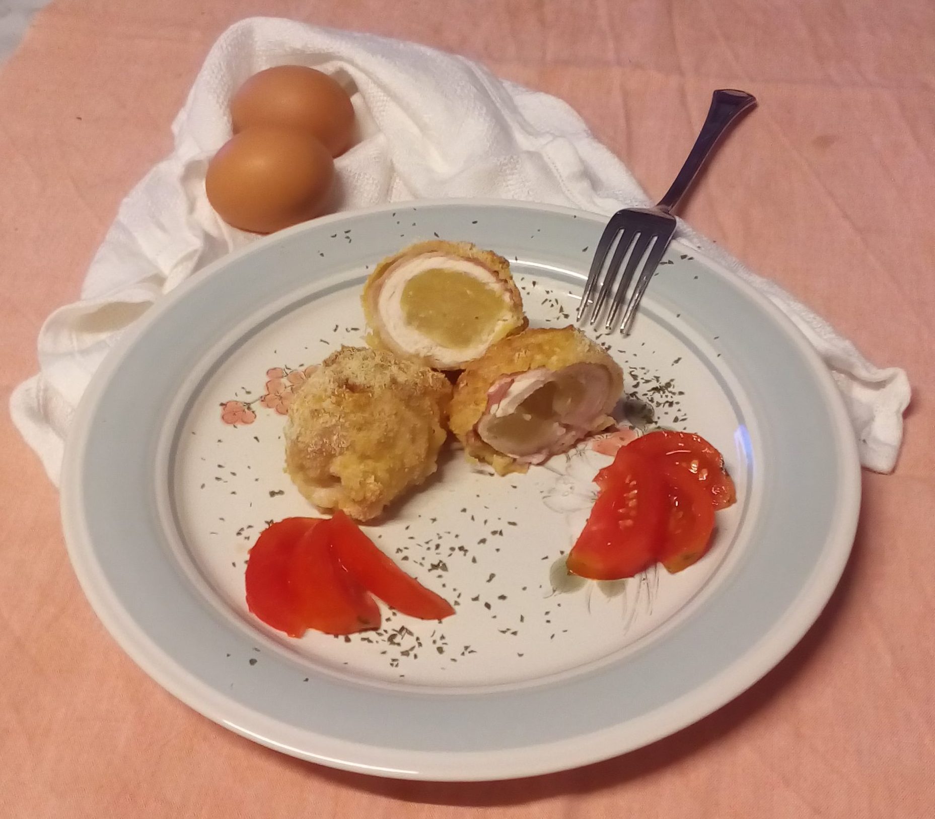 Roulades de poulet avec pommes de terre et bacon