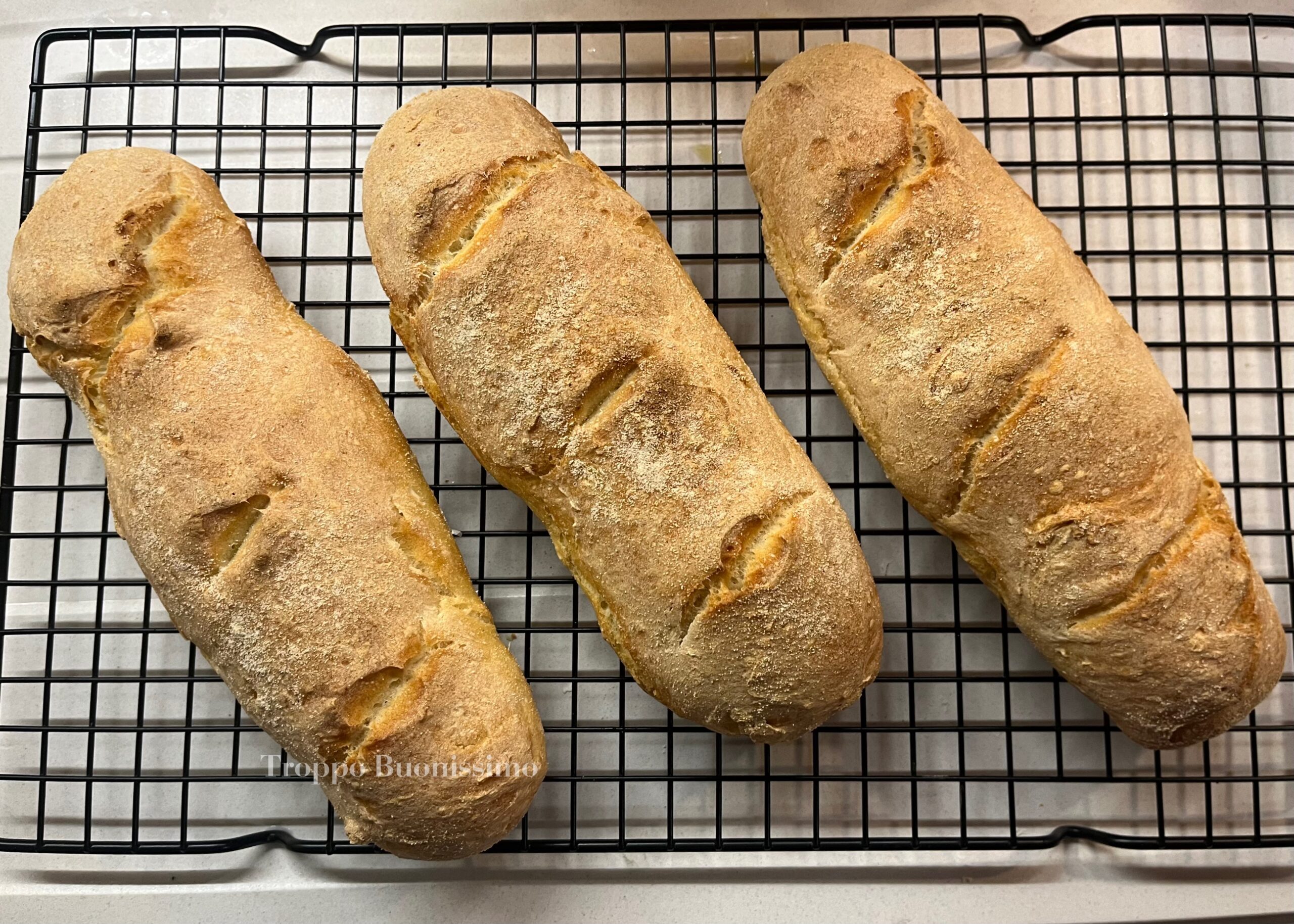 Baguettes rapides, moelleuses à l&rsquo;intérieur et croustillantes à l&rsquo;extérieur