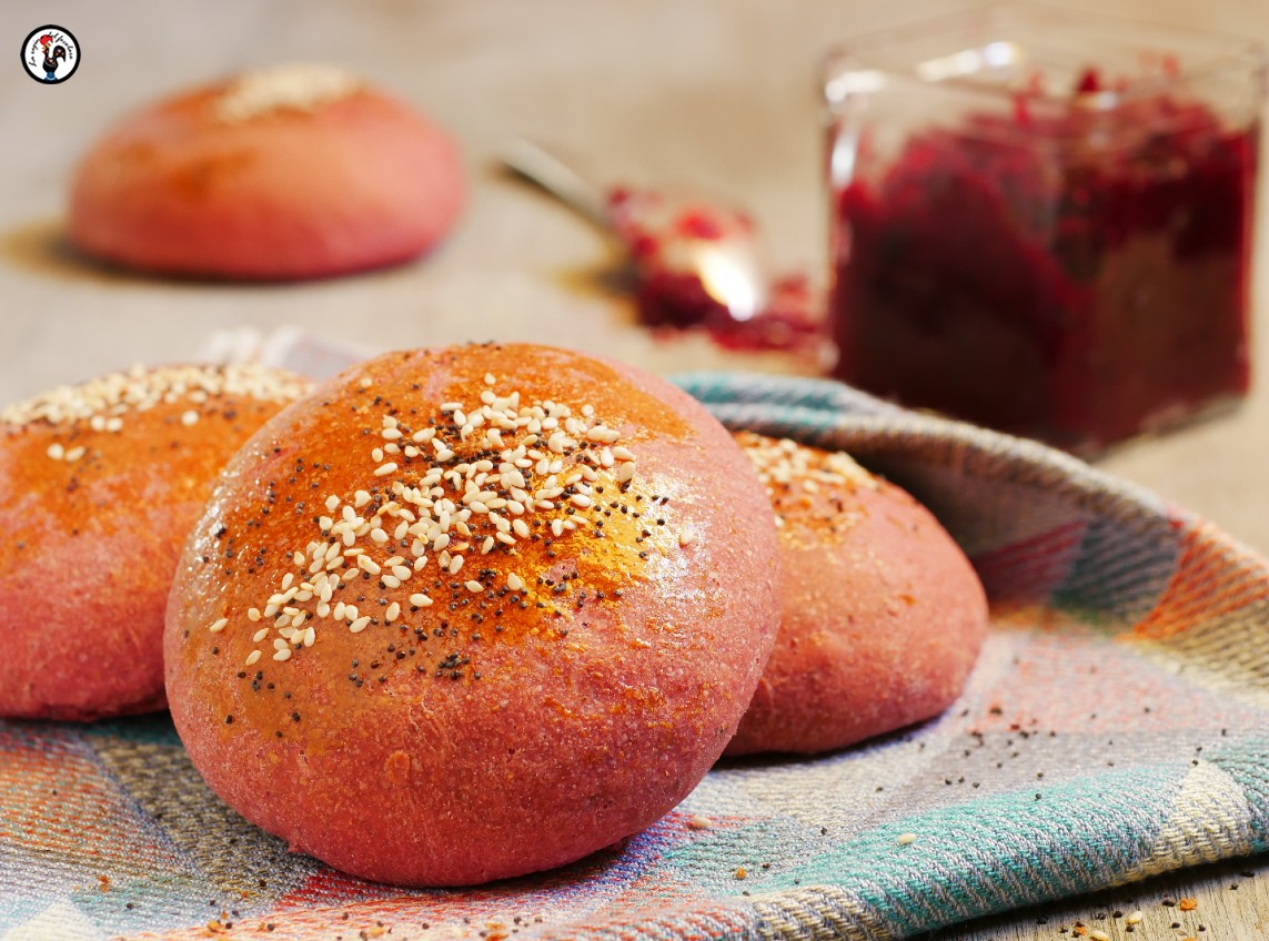 Petits pains moelleux à la betterave – Pains à burger roses