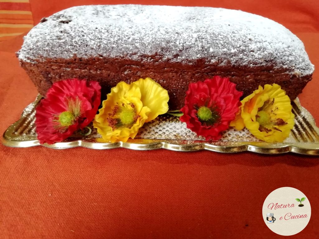 Cake au cacao avec des blancs d'œufs