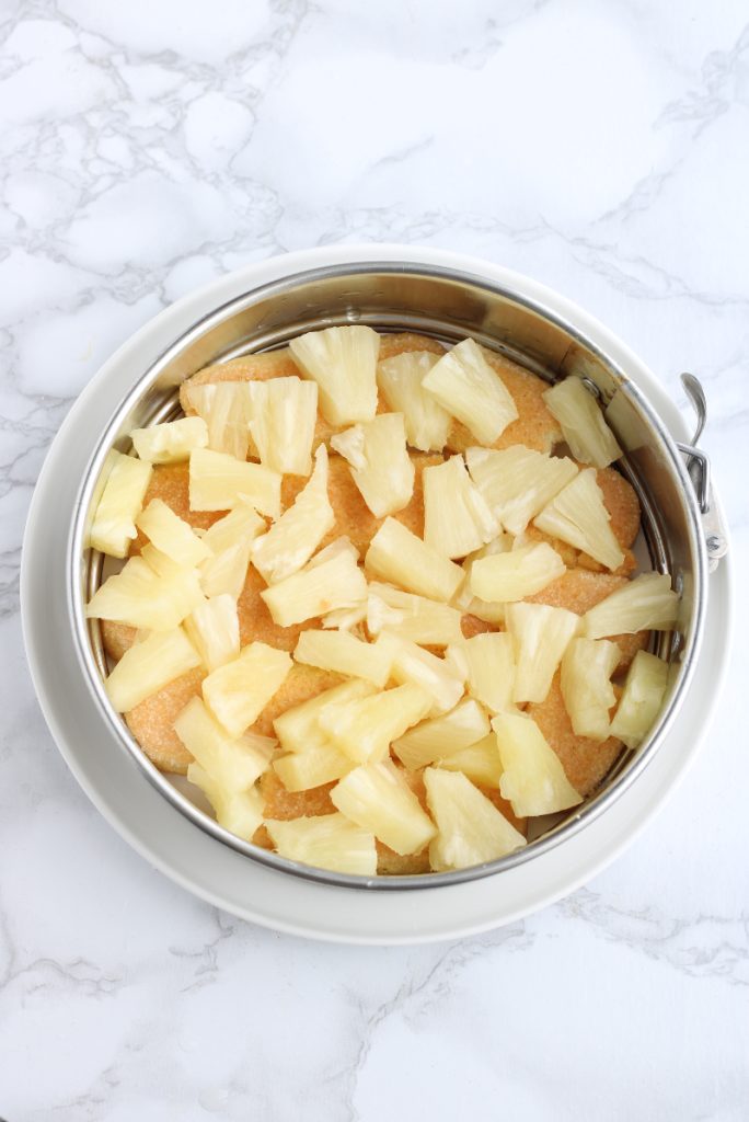 semifreddo à l'ananas avec biscuits cuillère
