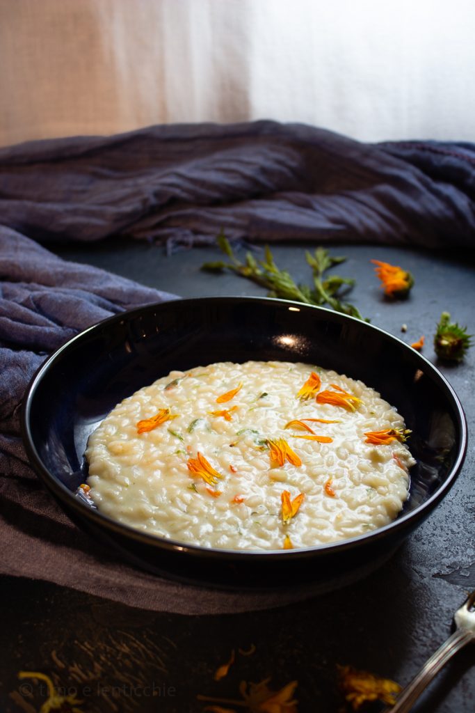 Risotto aux fleurs de souci et aux bruscandoli
