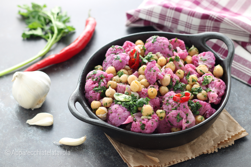 SALADE DE CHOU-FLEUR VIOLET ET POIS CHICHES