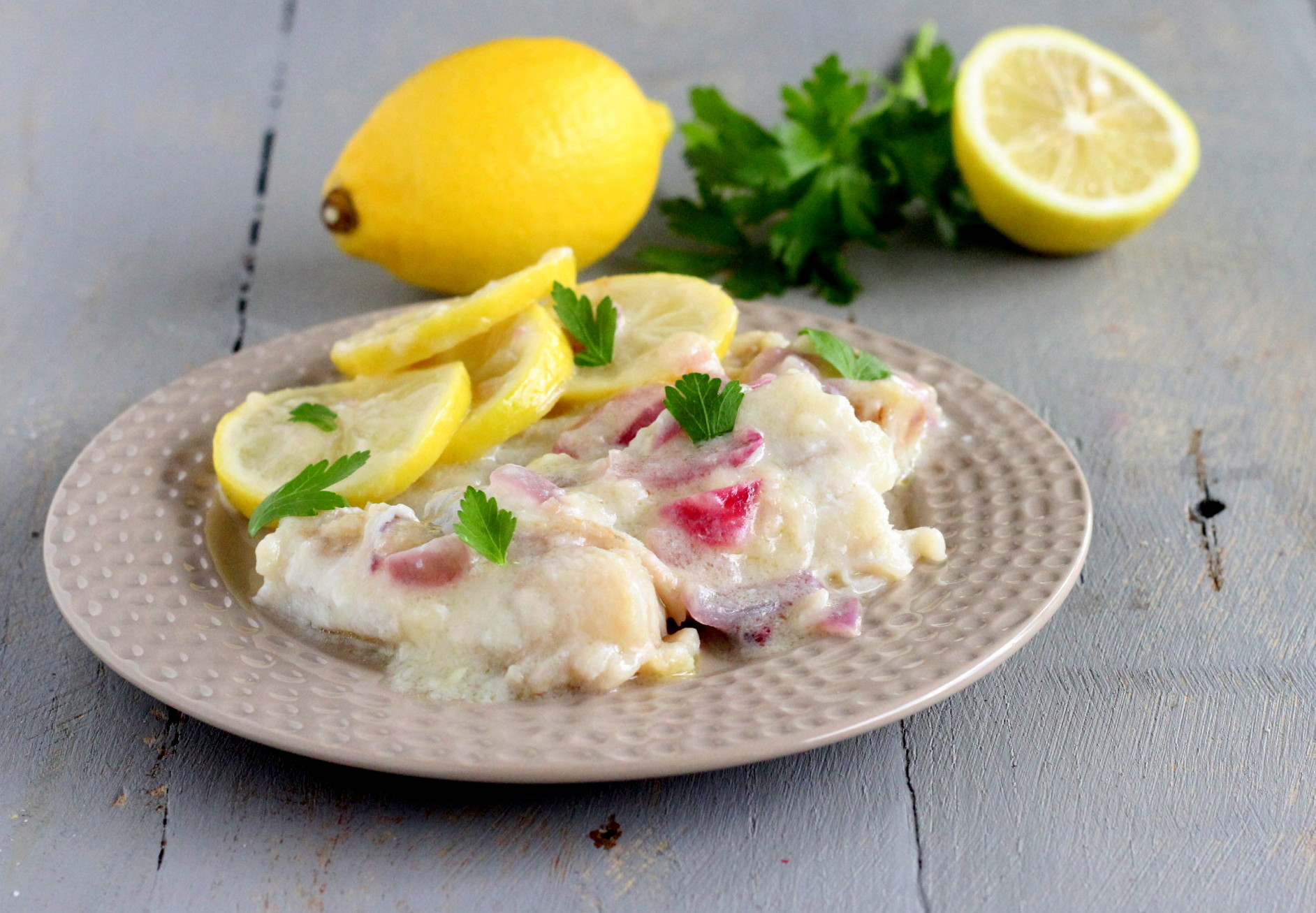 Escalopes de cabillaud au vin et citron
