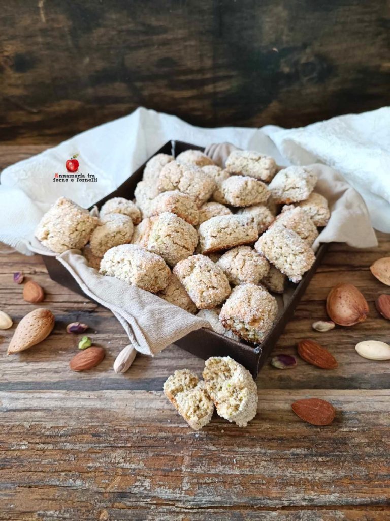 biscuits aux amandes et pistaches