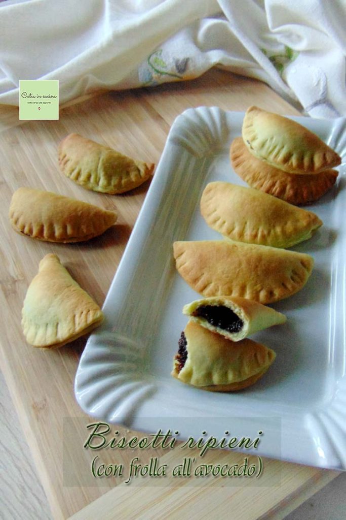 biscuits fourrés verts avec pâte sablée à l'avocat