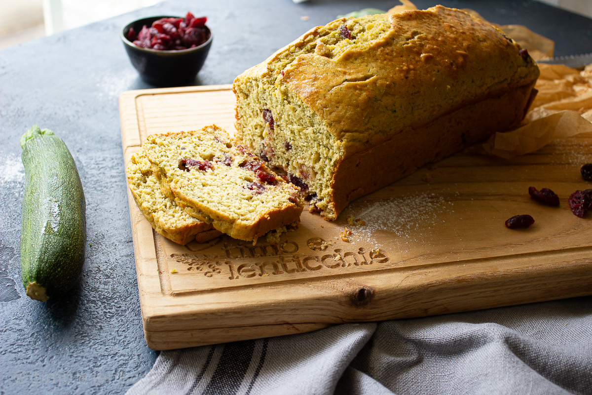 Cake sucré aux courgettes