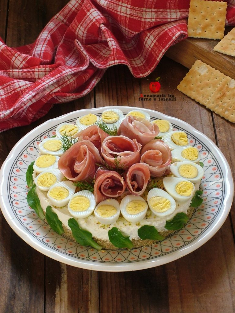 cheesecake salée aux roses de jambon vertical