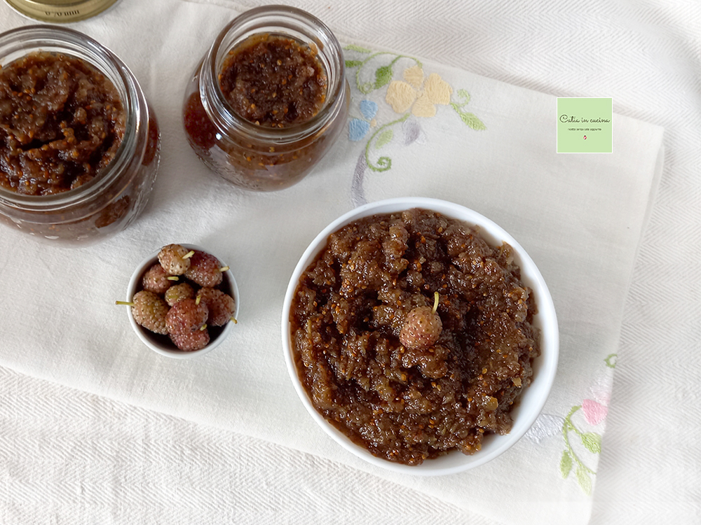 Confiture de mûres de mûrier